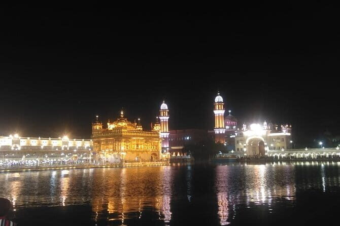Private Full-Day Amritsar Tour: The Golden Temple & Wagah Border - Baba Deep Singh Ji Memorial and Akal Takht: courage and authority in one arc
