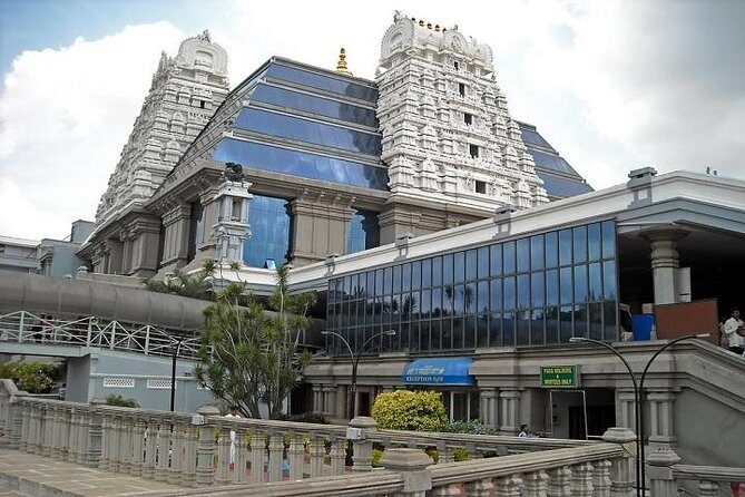 Private Full-Day Bangalore City Tour - Tipu Sultan Fort and Palace: teakwood museum stop