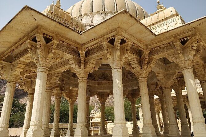 Private Full-Day Sightseeing Tour of Jaipur’s Heritage by Car - What’s included (and what you’ll pay for) before you go