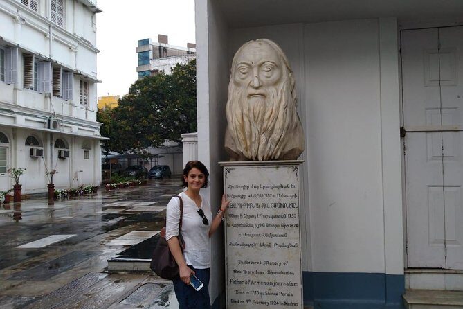 Private Full Day Sightseeing Tour of Kolkata - Stop 4: Victoria Memorial Hall and the marble-and-mechanics story