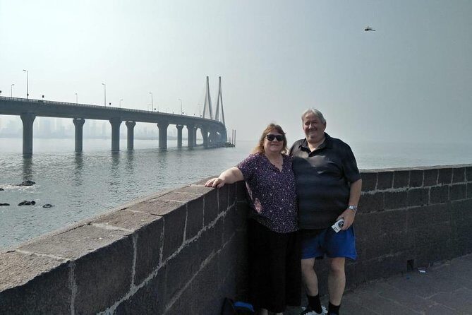 Private Full-Day Sightseeing Tour of Mumbai with Ferry ride - How the pickup and private transport shape a day in Mumbai
