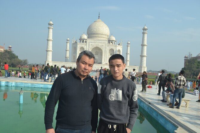 Private Full Day Taj Mahal Luxury Tour By Train From Delhi - Leaving Agra around 4:30 pm and returning on the Gatimaan