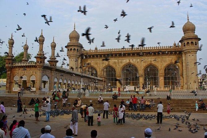Private Full Day Tour of Hyderabad City - Why a Private Van Works So Well in Hyderabad
