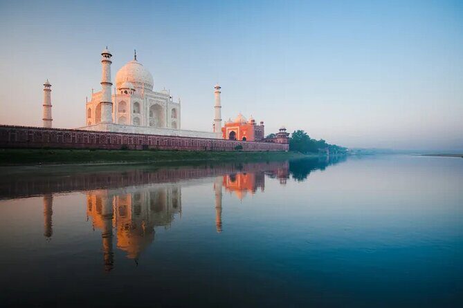 Private Full-Day Tour of Taj Mahal by Car from Delhi with Pickup - Taj Mahal: 10:00 arrival, plus the value of a guide
