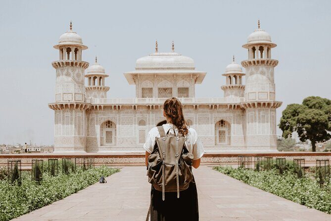 Private Full-Day Tour of Taj Mahal by Car from Delhi with Pickup - Pacing, comfort breaks, and the reality of a 10–12 hour day