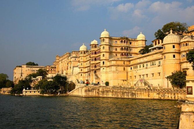 Private Full-Day Tour to Ranakpur and Kumbalgarh from Udaipur - The 9am Udaipur to Ranakpur drive: plan for a timing buffer