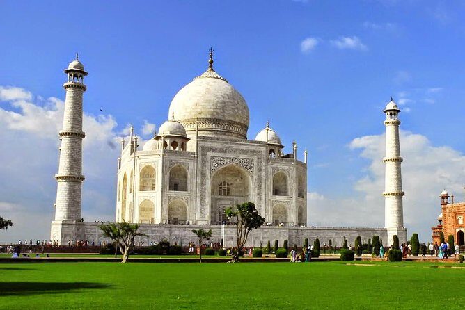Private Golden Triangle Delhi Agra Jaipur with Ranthambore wildlife Safari - Red Fort and the Taj Mahal: Why the Guide Portion Matters