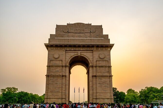 Private Golden Triangle Tour 4N/5D with Private Car and Driver - Day 1 in Delhi: Old City energy, major monuments, and a lot of variety