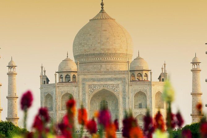 Private Golden Triangle Tour With Jodhpur From Delhi - Day 1 in Delhi: Old Delhi Lanes, Jama Masjid, Humayun’s Tomb, Qutub Minar, and a Peace Break