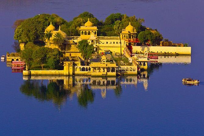 Private Golden Triangle Tour with Udaipur From Delhi - Delhi Day: Jama Masjid to Qutub Minar Without Losing Your Sanity