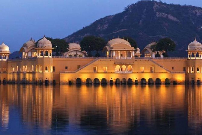 Private Guided Cultural Day Tour of Jaipur - Hawa Mahal: the Palace of Winds in about 30 minutes