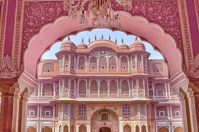 Private Guided Jaipur Tour: Amber Fort,City Palace, Water Palace - The Water Palace stop: plan for photos and views first