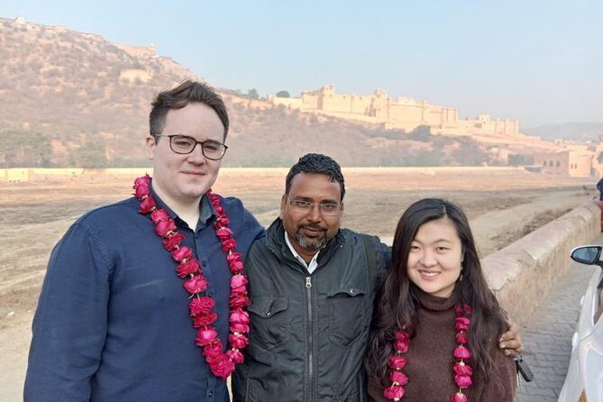 Private Guided Sightseeing Tour of Jaipur Highlights - Royal Gaitor Tumbas and the calm side of Jaipur