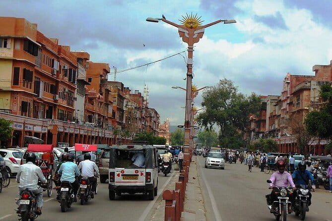 Private Jaipur Half-Day Shopping Tour - Timing in real life: pickup at 11:00 a.m. and flexibility up to 6 hours