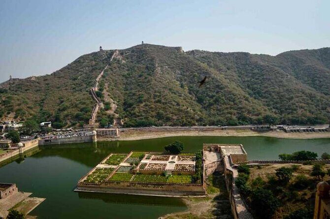 Private Jaipur Sightseeing Day Trip from Delhi - Lunch stop: useful break, timing-dependent