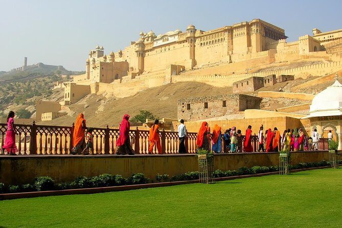 Private Jaipur Sightseeing Day Trip with Royal Palaces visit and Lunch from New Delhi - Amber Fort early start: 2 hours in the UNESCO site
