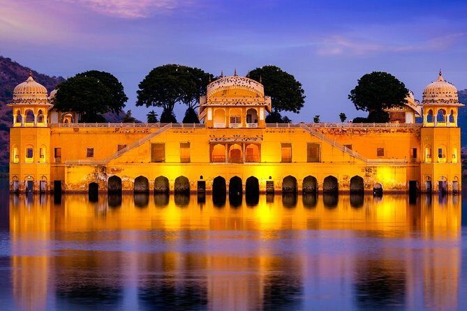 Private Jaipur Tour by Express Train from Delhi - Amber Palace in one hour: the stop that usually lands best