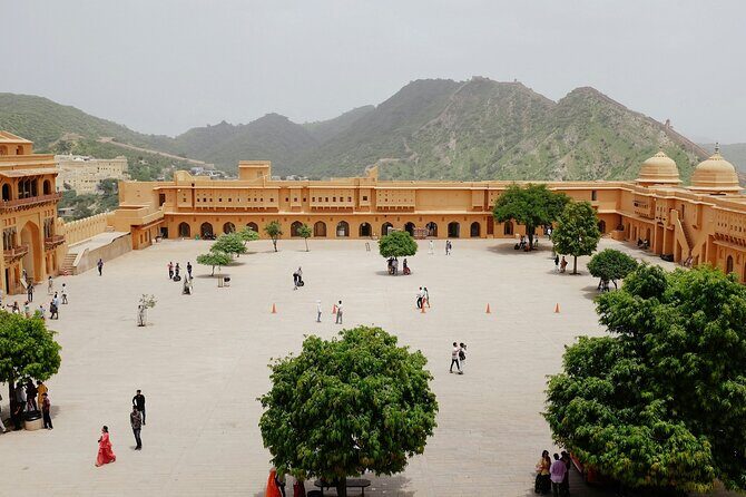 Private Jaipur Tour Package with Flexible Booking Options - Amber Fort: Where the Day Starts and the Views Make It Worth It