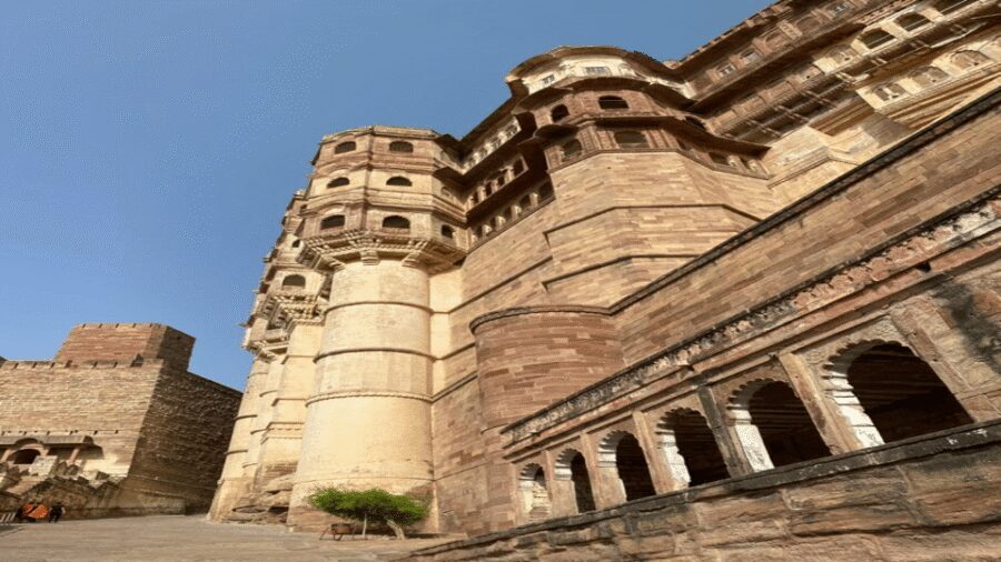 Private Jodhpur Blue City Tour with Hotel Pickup and Dropoff - Umaid Bhawan Palace Museum: Golden-Yellow Stone and a Royal Home That’s Not a Fort