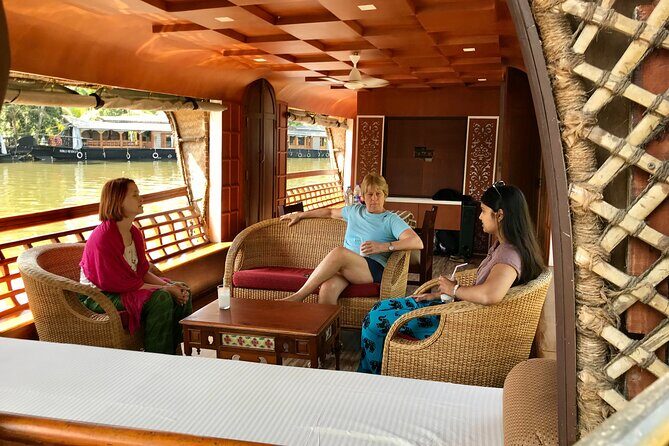 Private Kerala Backwaters Houseboat Cruise with Lunch from Kochi - Potential drawbacks to keep in mind before you book