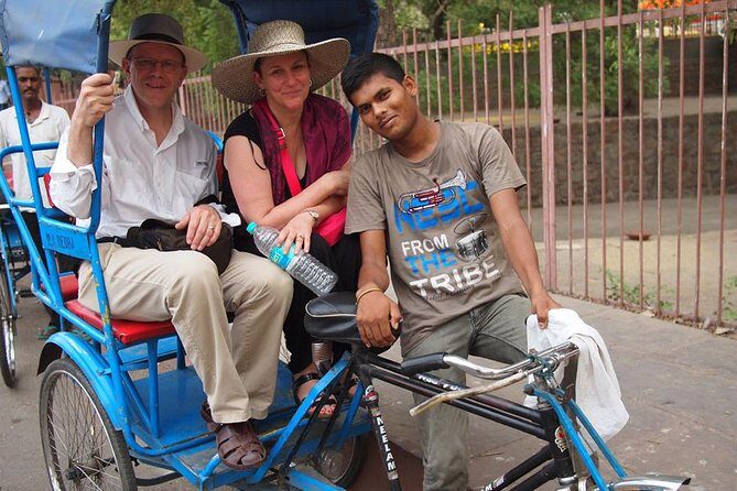 Private Luxurious Overnight Taj Mahal Tour With Agra Walks - Agra Walk Through Traditional Markets (Where You Feel the City)