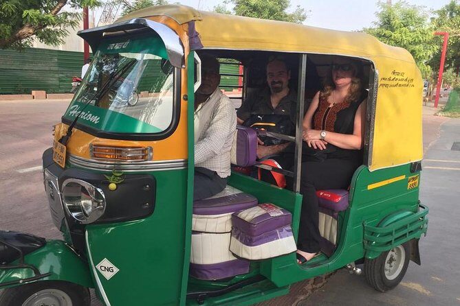 Private Luxury Golden Triangle Tour by car 2 Night 3 Day from New Delhi - Agra Fort and the included Tonga ride: a small add-on with real feel