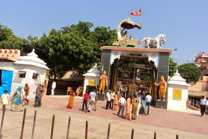Private Mathura Vrindavan with Taj Mahal Agra Tour from Delhi - Meals and Entry Fees: The Part That Can Surprise Your Budget