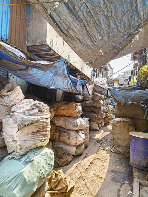 "Private Mumbai Dharavi Slum Tour" - How guided conversation makes Dharavi feel understandable