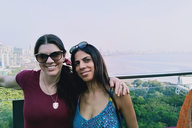 PRIVATE Mumbai Full Day Tour in Premium Car/Bus/Moped with GUIDE - Gateway of India plus a quick Taj Mahal Palace peek