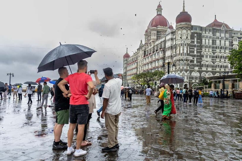 Private Mumbai Highlights Tour (5 Hours) - Gateway of India and Oval Maidan: colonial symbols meet open city space