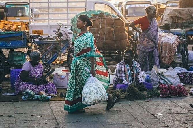 Private New Delhi & Old Delhi Half-day Tours - Pickup and meeting point: starting without the stress
