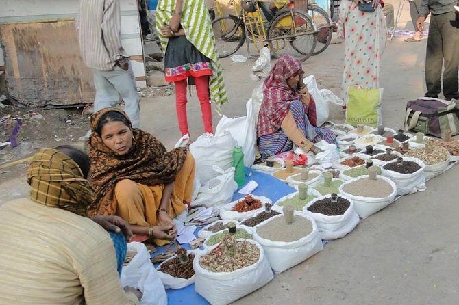 Private Old Delhi tour by tourism ministry approved company - Khari Baoli: from salt step well to spice powerhouse