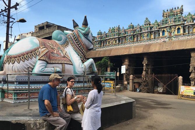 Private Once Upon A Madurai Trail Walking Tour - The New Hall and the Nandi statue: a stop that turns stone into meaning