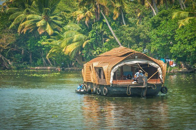 Private Overnight Alleppey Houseboat Cruise from Kochi - Key Things I’d Prioritize Before You Go