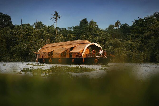 Private Overnight Alleppey Houseboat Cruise from Kochi - Why an Overnight Alleppey Houseboat from Kochi Feels Different