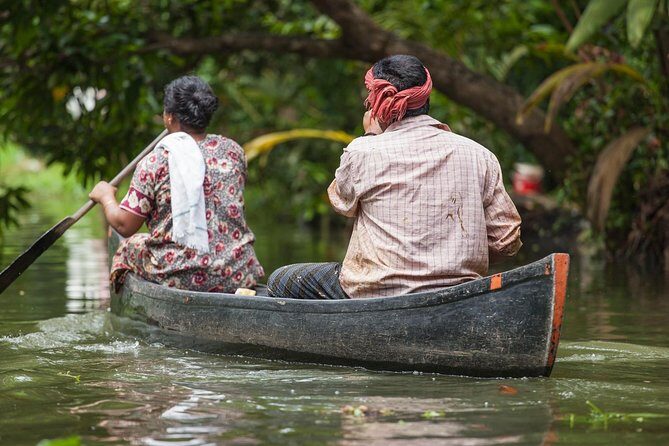 Private Overnight Alleppey Houseboat Cruise from Kochi - Night on the Houseboat: Your Air-Conditioned Cabin and Crew-Run Comfort