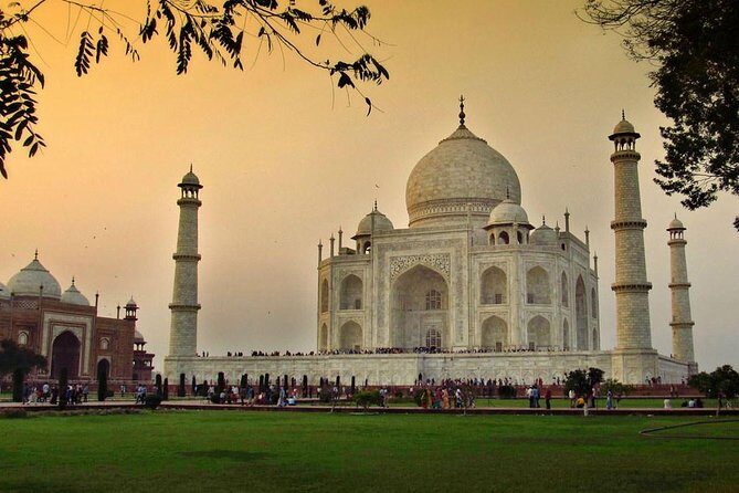 Private Same Day Trip to Agra from Delhi with Taj Mahal and Agra Fort - Option 1 vs Option 2: Lunch and How to Choose