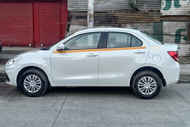 Private Sedan Cab to and from Srinagar Airport and Dal Lake - Who This Private Sedan Transfer Fits Best