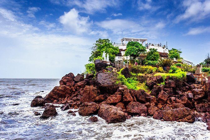 Private South Goa City Tour with Spice Plantation and Lunch from North Goa Hotel - Bom Jesus Basilica: The UNESCO Hit in Old Goa