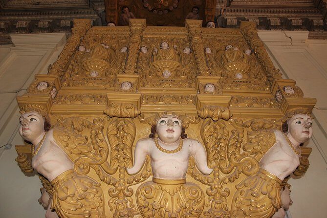Private South Goa City Tour with Spice Plantation and Lunch from North Goa Hotel - Shantadurga Temple: Community Roots and a Family Deity