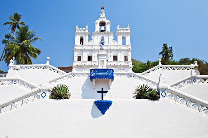 Private South Goa City Tour with Spice Plantation and Lunch from North Goa Hotel - Miramar Beach: A Beach Stop With a Portuguese Name Change