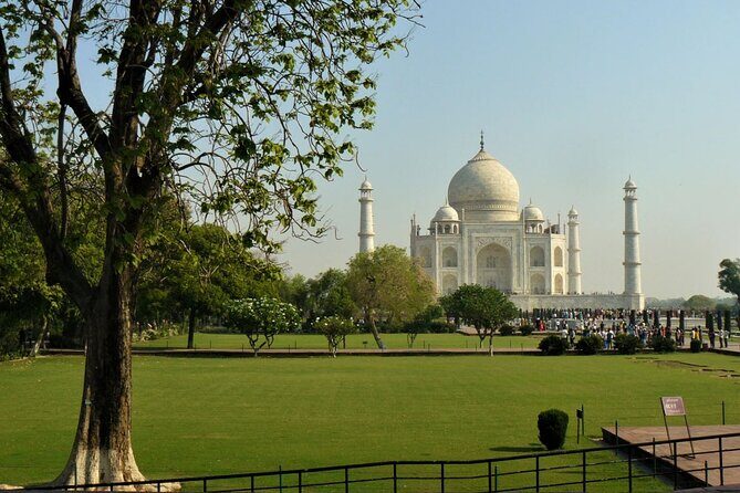 Private Sunrise Taj Mahal Agra Fort Guided Tour by Car From Delhi - Sunrise Taj Mahal: why early beats every plan