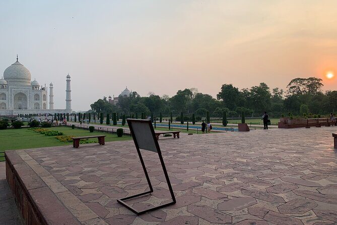 Private Sunrise Taj Mahal and Agra Fort Tour From Delhi To Agra- by AC Car - Door-to-door pickup and the 2:30am reality check