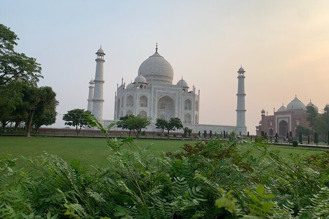Private Sunrise Taj Mahal and Agra Fort Tour From Delhi To Agra- by AC Car - Agra Fort: the red-sandstone counterpoint to the Taj
