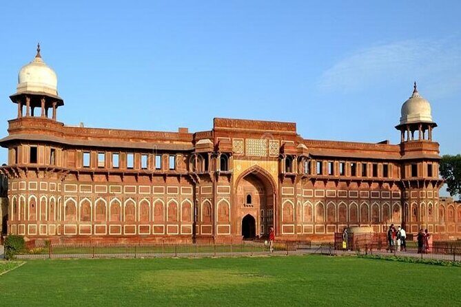Private Sunrise Taj Mahal Tour from Delhi by AC Car-All Inclusive - Taj Mahal with a real plan: what you’ll see in about three hours