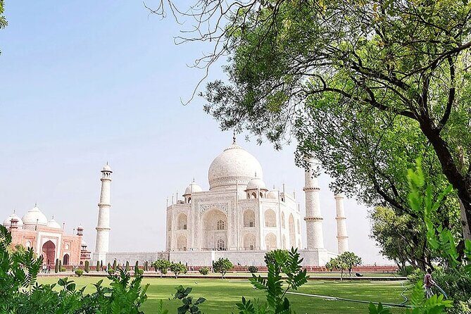 Private Sunrise Taj Mahal Tour with Agra Fort & Baby Taj - Lunch and drop-off: choose your ending point wisely
