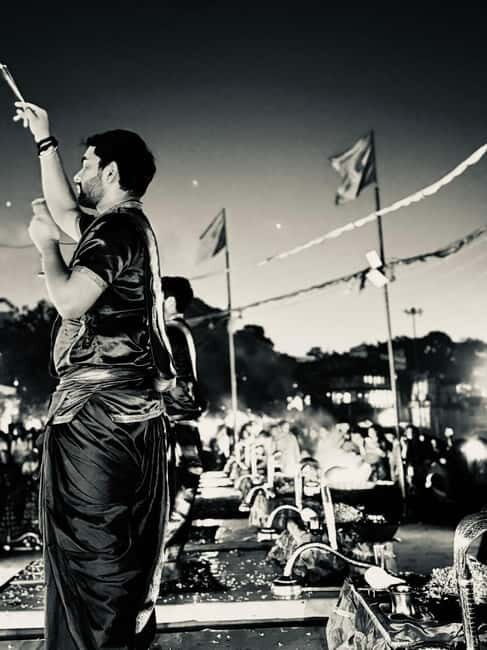 Private Sunset Boat Ride and Ganga Aarti with Reserved Seat - The Ganges River Leg: Passing Ghats Before the Boat Time