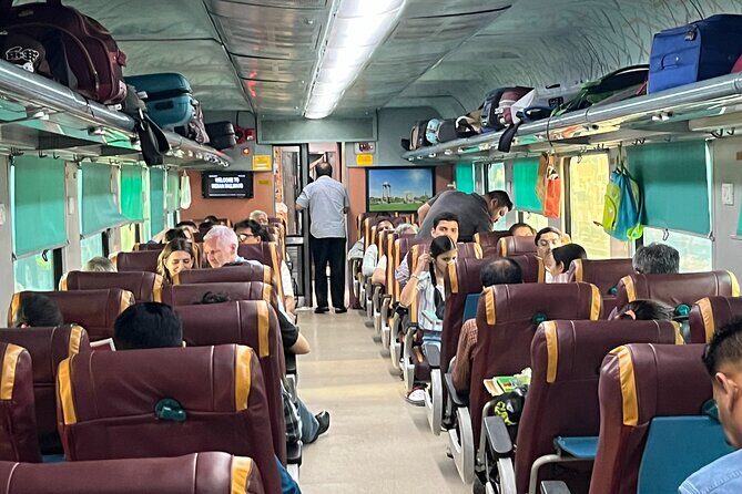 Private Taj Mahal & Agra Day Tour from Delhi by Express Train - Lunch at a 5-star buffet: good fuel, but skip the extra assumptions