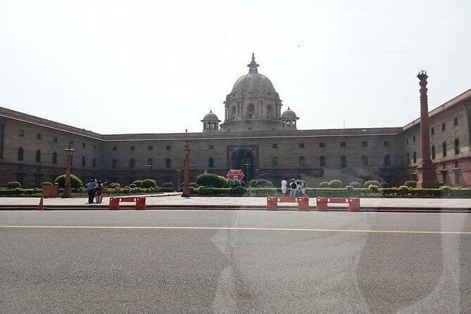 Private Taj Mahal & Agra Fort Guided Tour from Delhi - Price and value at $65: what you’re really paying for