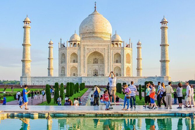Private Taj Mahal & Agra Fort Tour from Delhi by Car - Agra Fort after the Taj: shifting from romance to power